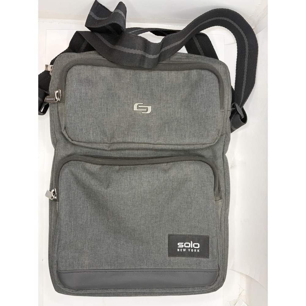 Solo New York Messenger Bag Gray Crossbody Vertical Tablet Shoulder Bag